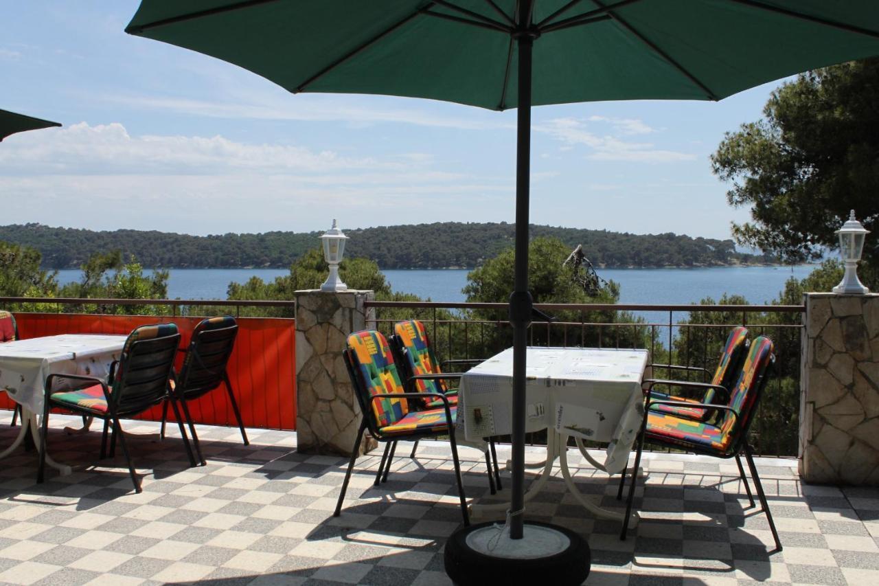 Double Room Mali Losinj 7953B מראה חיצוני תמונה